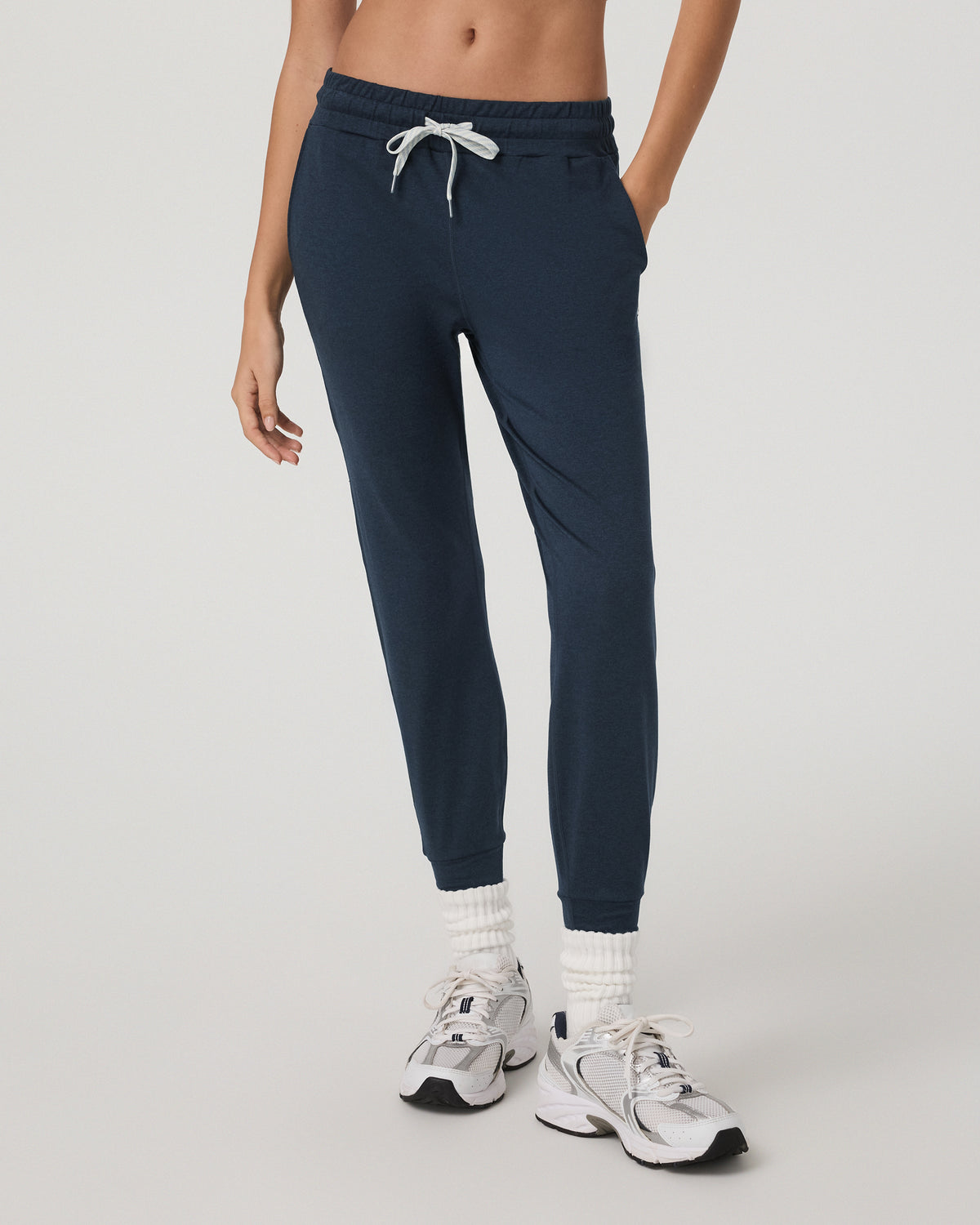 Performance Jogger Midnight Moisture-Wicking Joggers | Vuori online - US 6978