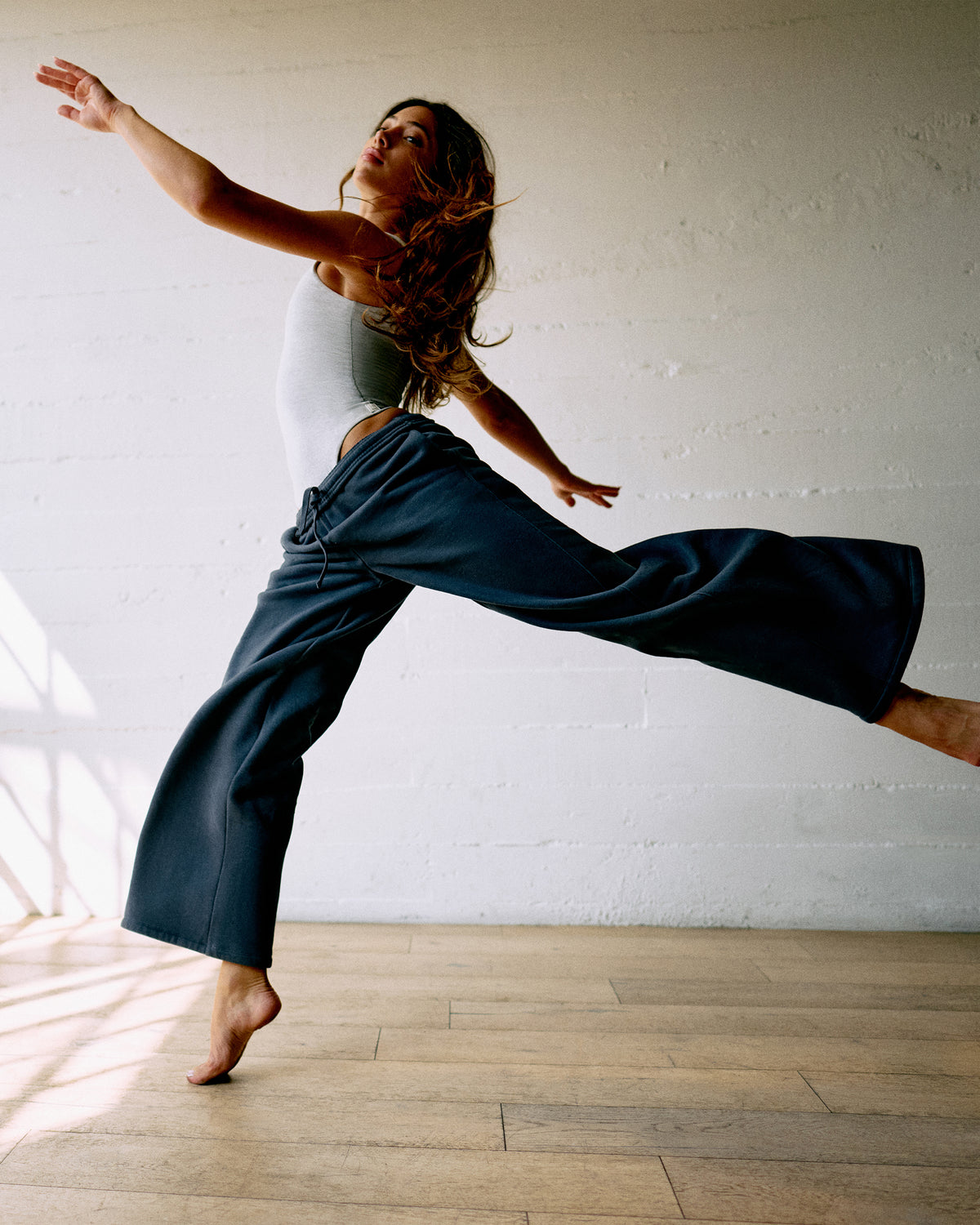 Restore Ultra Wideleg Sweatpant Women's Ocean Blue Pants | Vuori sale - US 9979