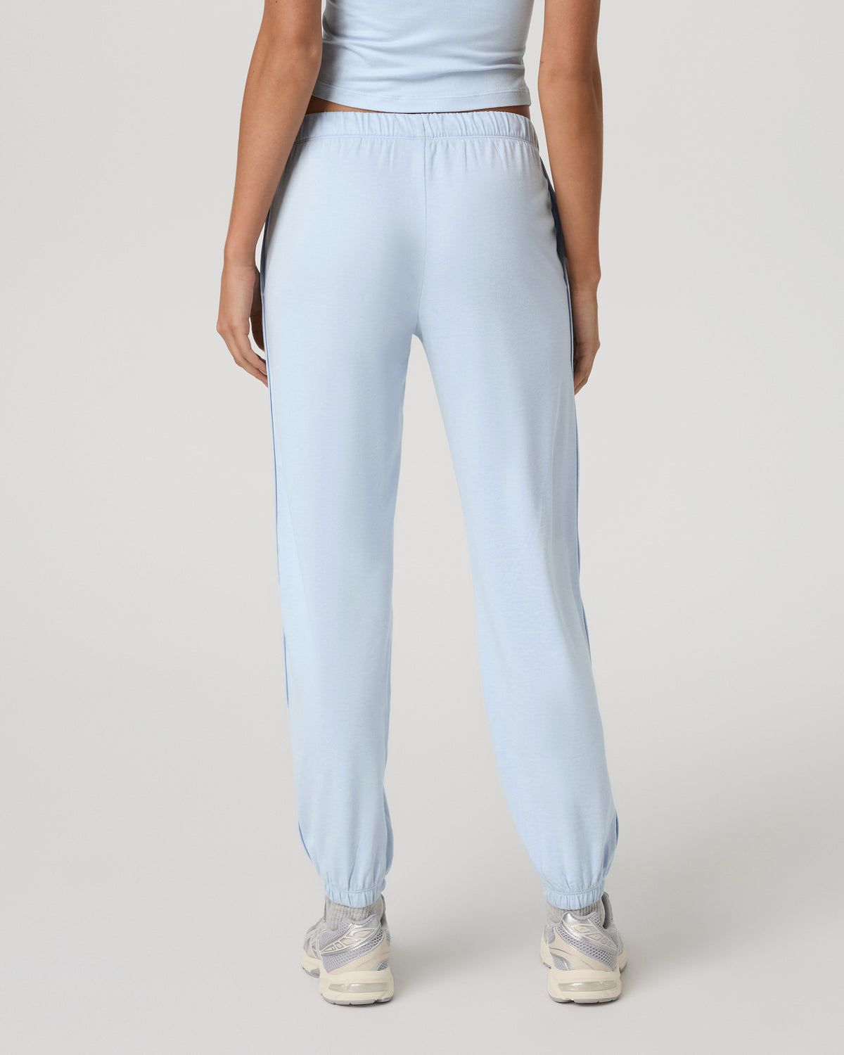 Women's Halo Modern Sweatpant Soft Sky Heather | Vuori onsale - US 3004