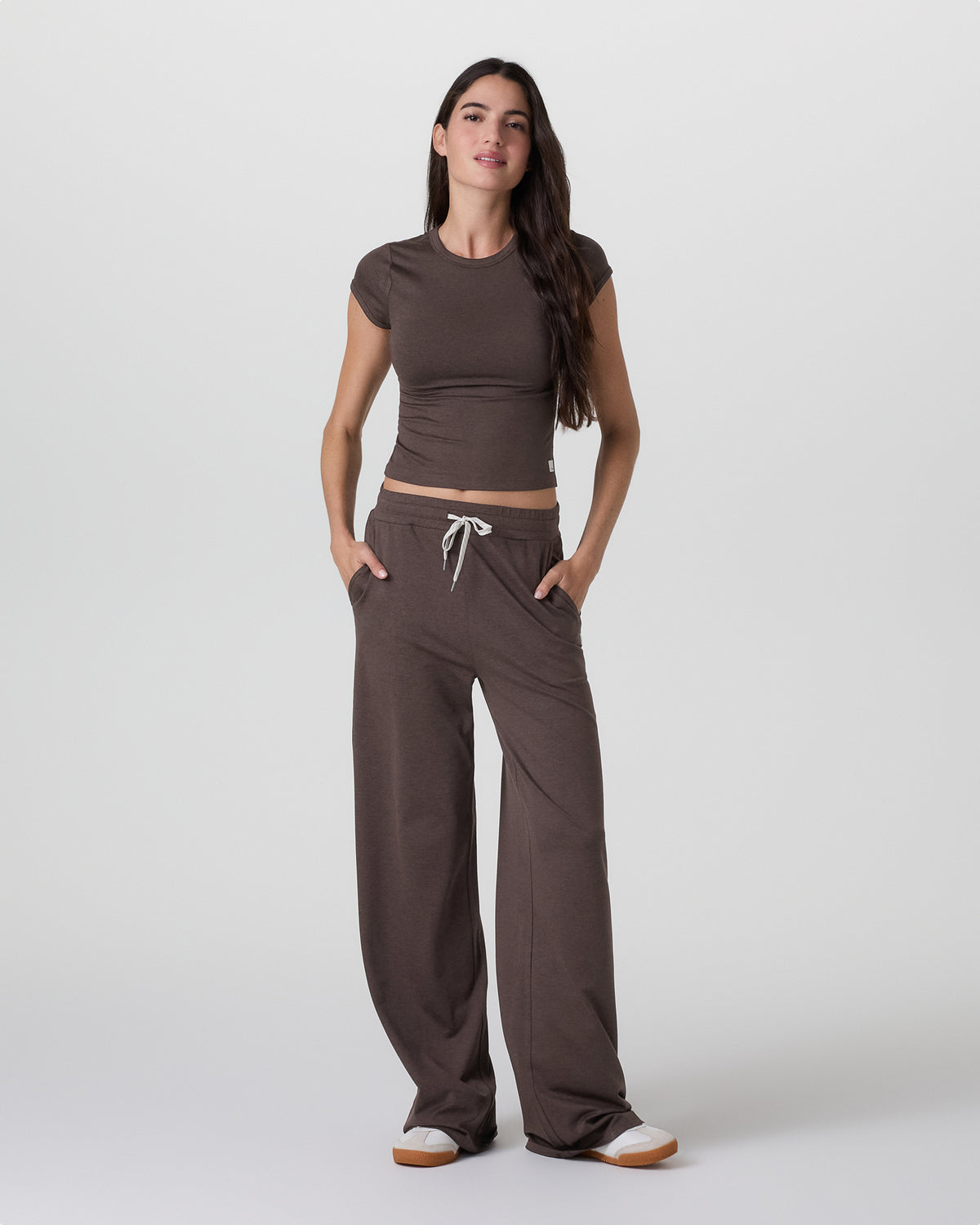 Halo Essential Wideleg Pant - Short Java Heather | Vuori onsale - US 2534