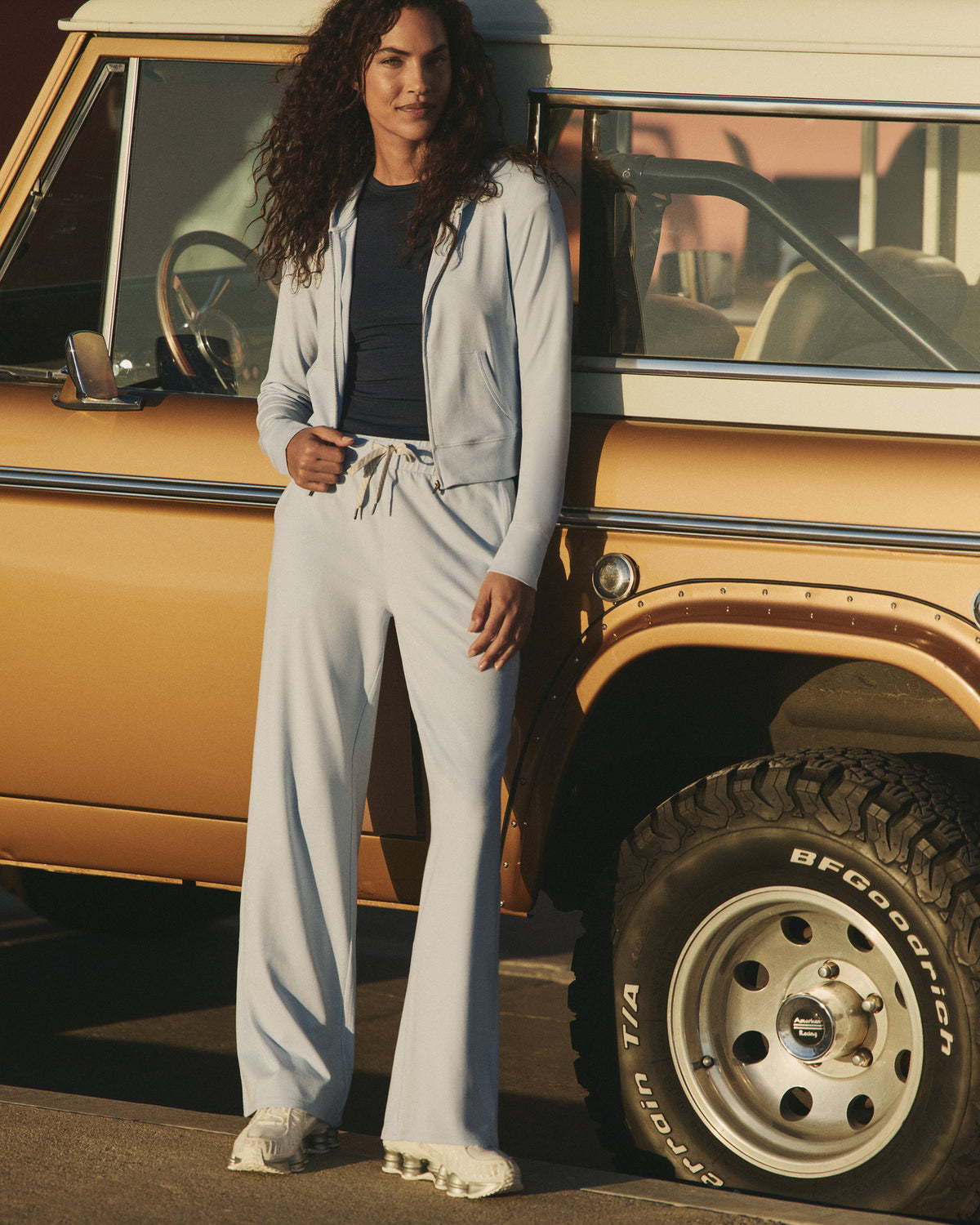 Halo Essential Wideleg Women's Soft Sky Heather Pants | Vuori for sale - US 4974