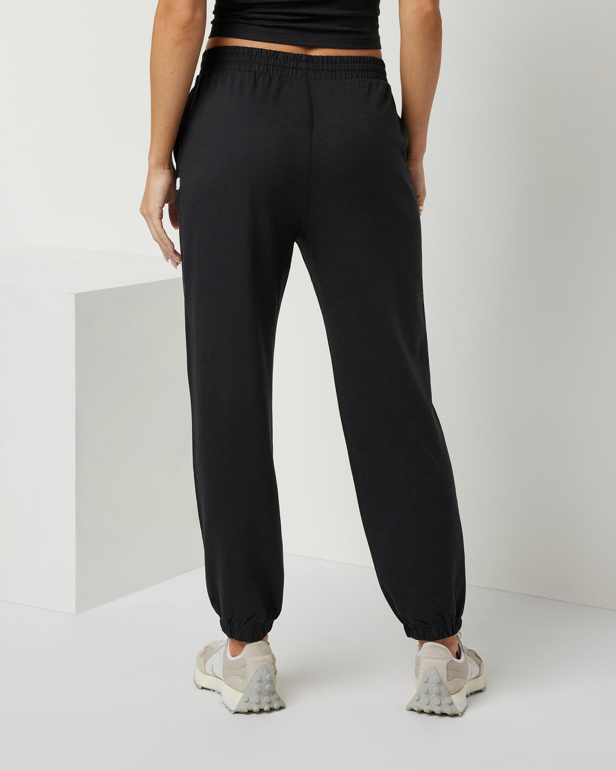 Boyfriend Sweatpant Women's Black Sweatpants | Vuori onsale - US 1396