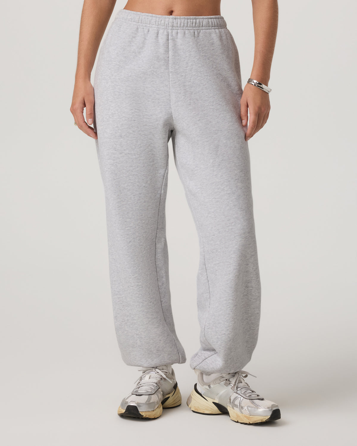 Women's Restore Classic Sweatpant Pale Grey Heather | Vuori online - US 3671