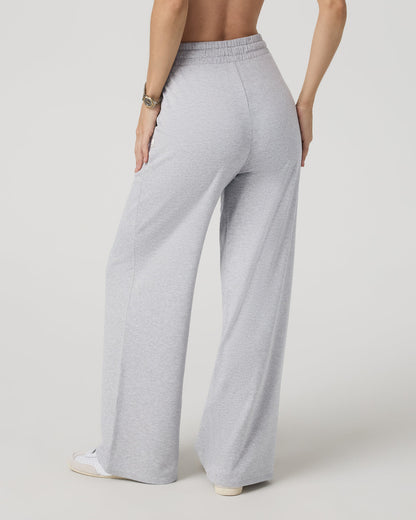Halo Essential Wideleg - Short Women's Pale Grey Pants | Vuori sale - US 7135