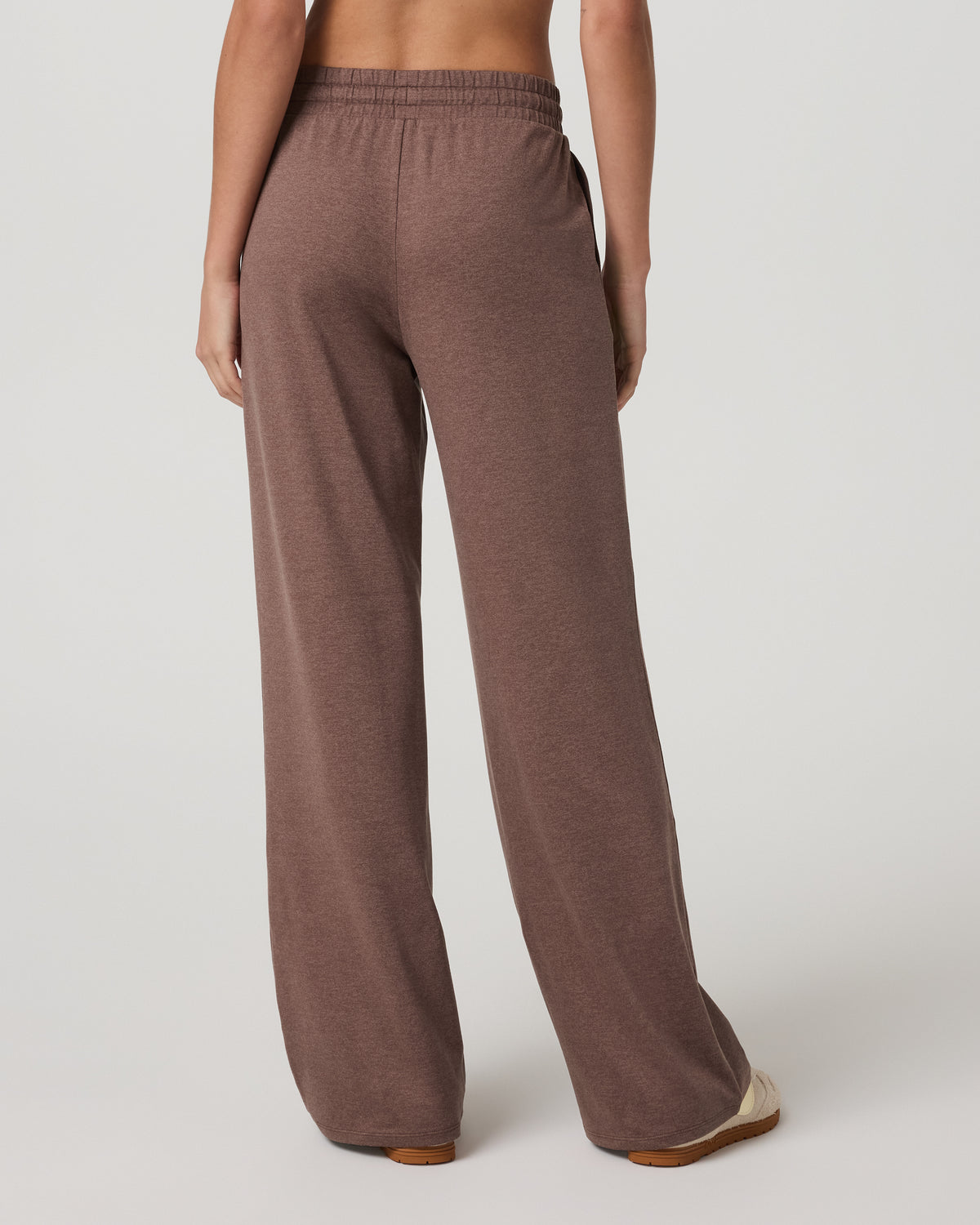 Halo Essential Wideleg - Long Women's Sable Heather Pants | Vuori online - US 8575