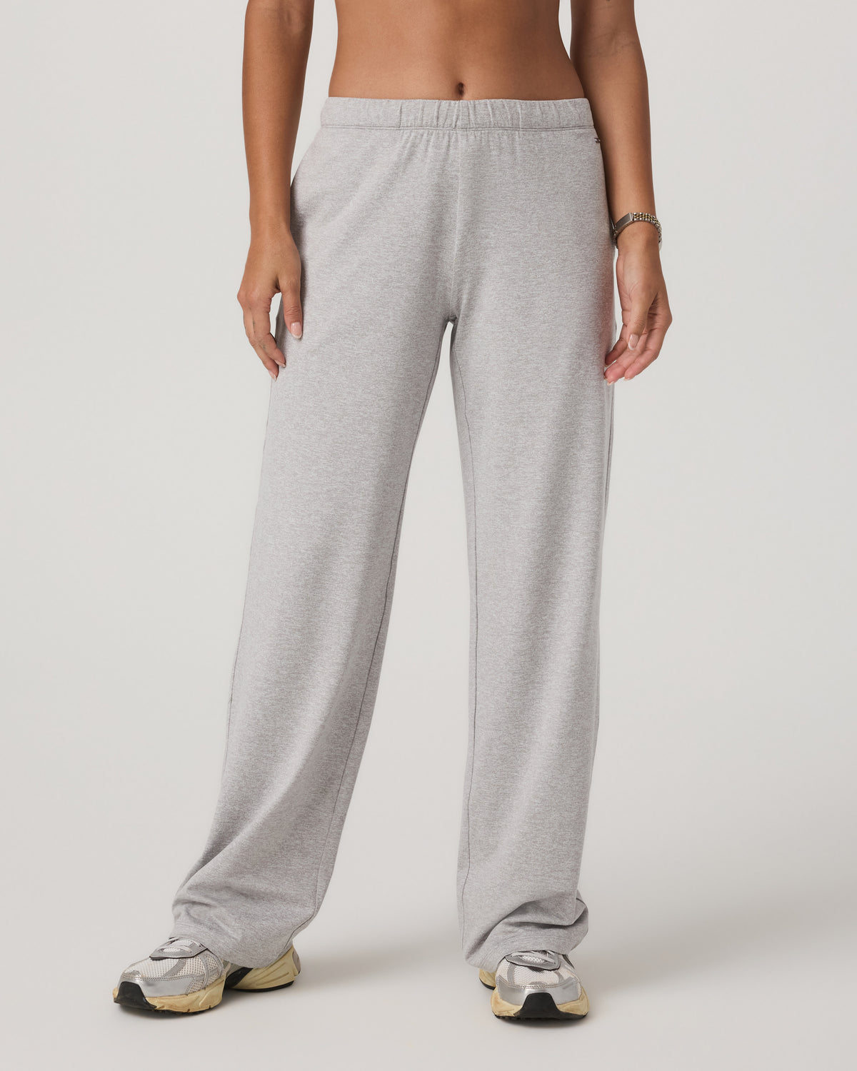 Women's Halo Modern Straight Leg Pant-Long Pale Grey | Vuori onsale - US 3103