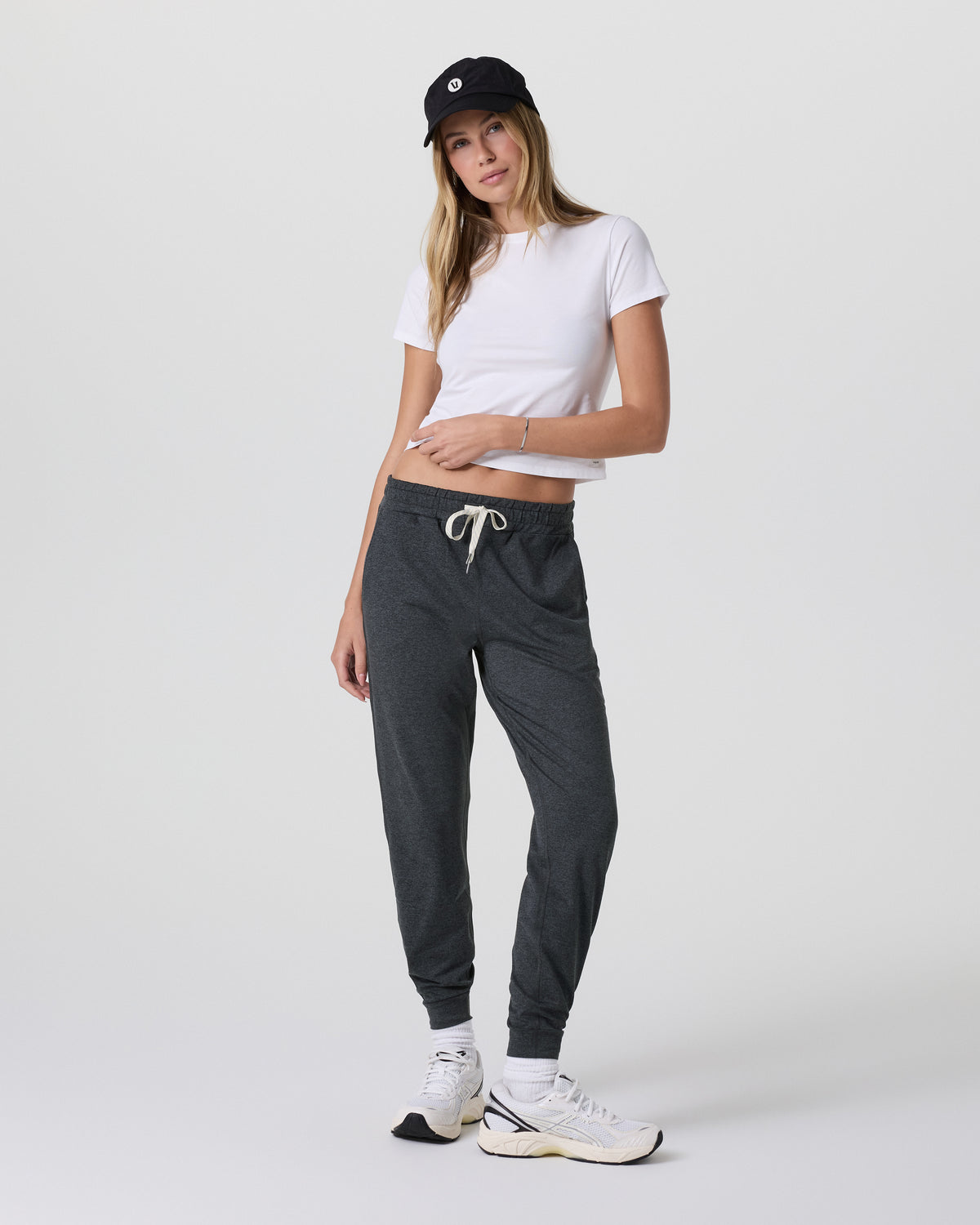 Performance Jogger Women's Charcoal Joggers | Vuori for sale - US 6339