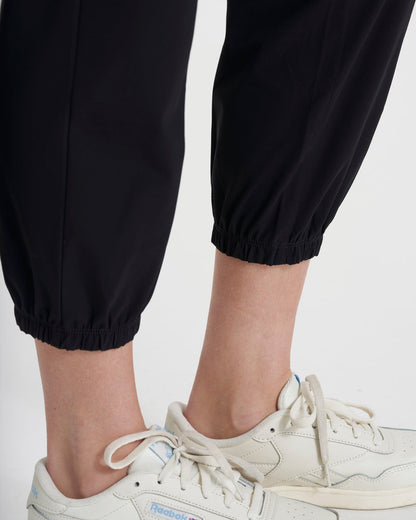 Miles Jogger Women's Lightweight Black Pants | Vuori shop - US 2498