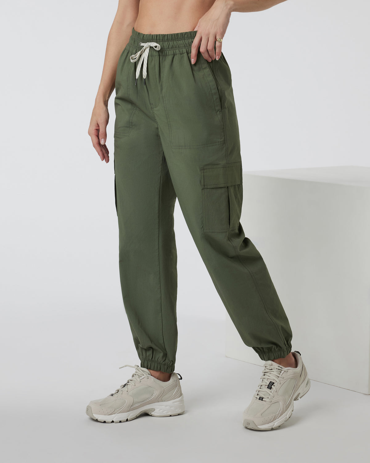 Birch Jogger Women's Army Utility Joggers | Vuori shop - US 2171