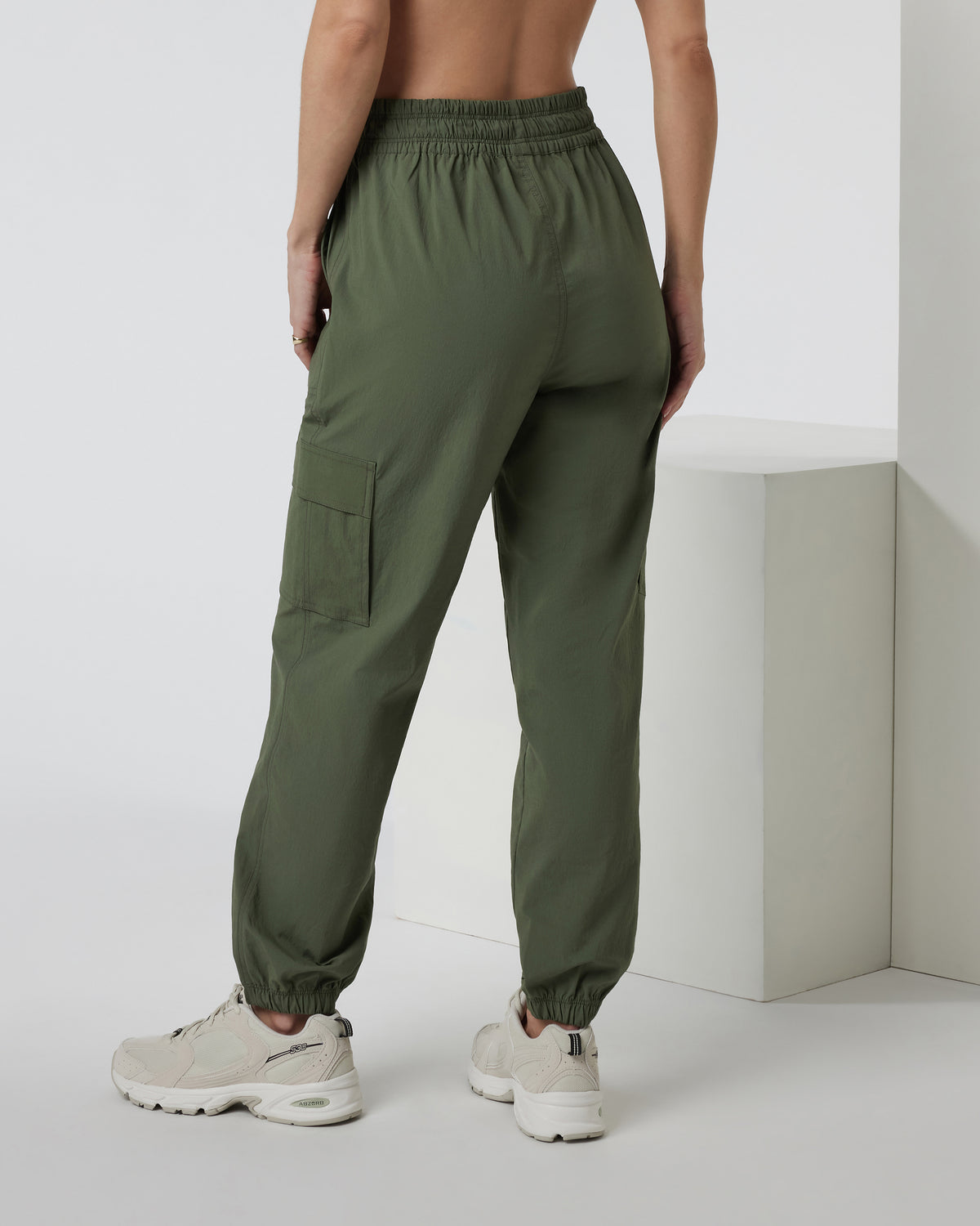 Birch Jogger Women's Army Utility Joggers | Vuori shop - US 2171