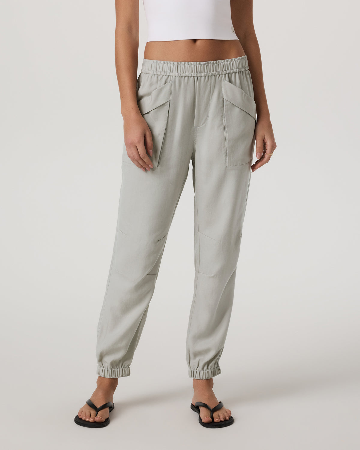 Trestles Twill Jogger Talc | Vuori sale - US 1818
