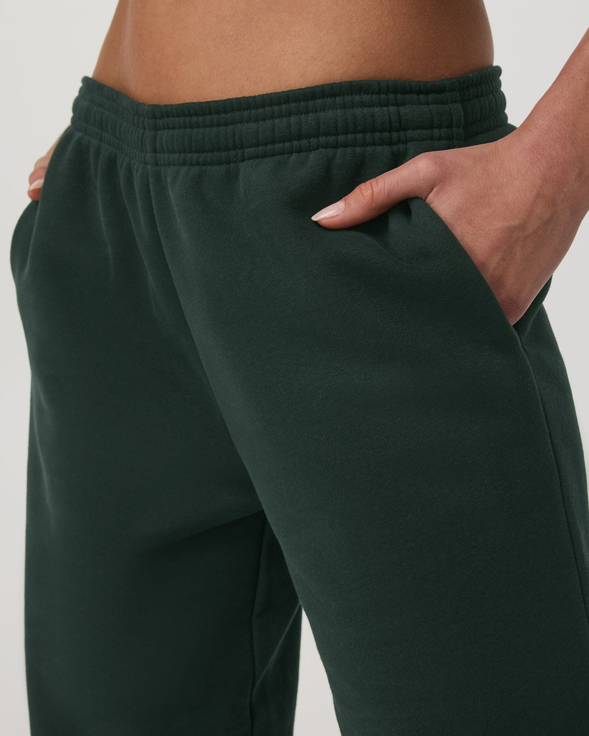 Restore Straight Leg Sweatpant Women's Evergreen Pants | Vuori outlet - US 5585