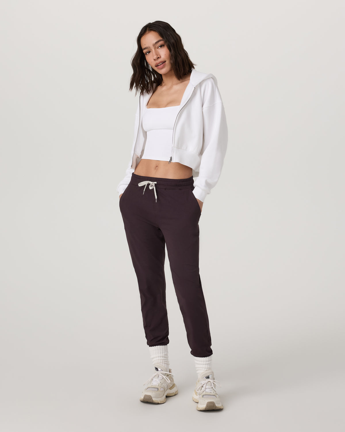 Performance Jogger - Long Women's Raisin Joggers | Vuori onsale - US 9444