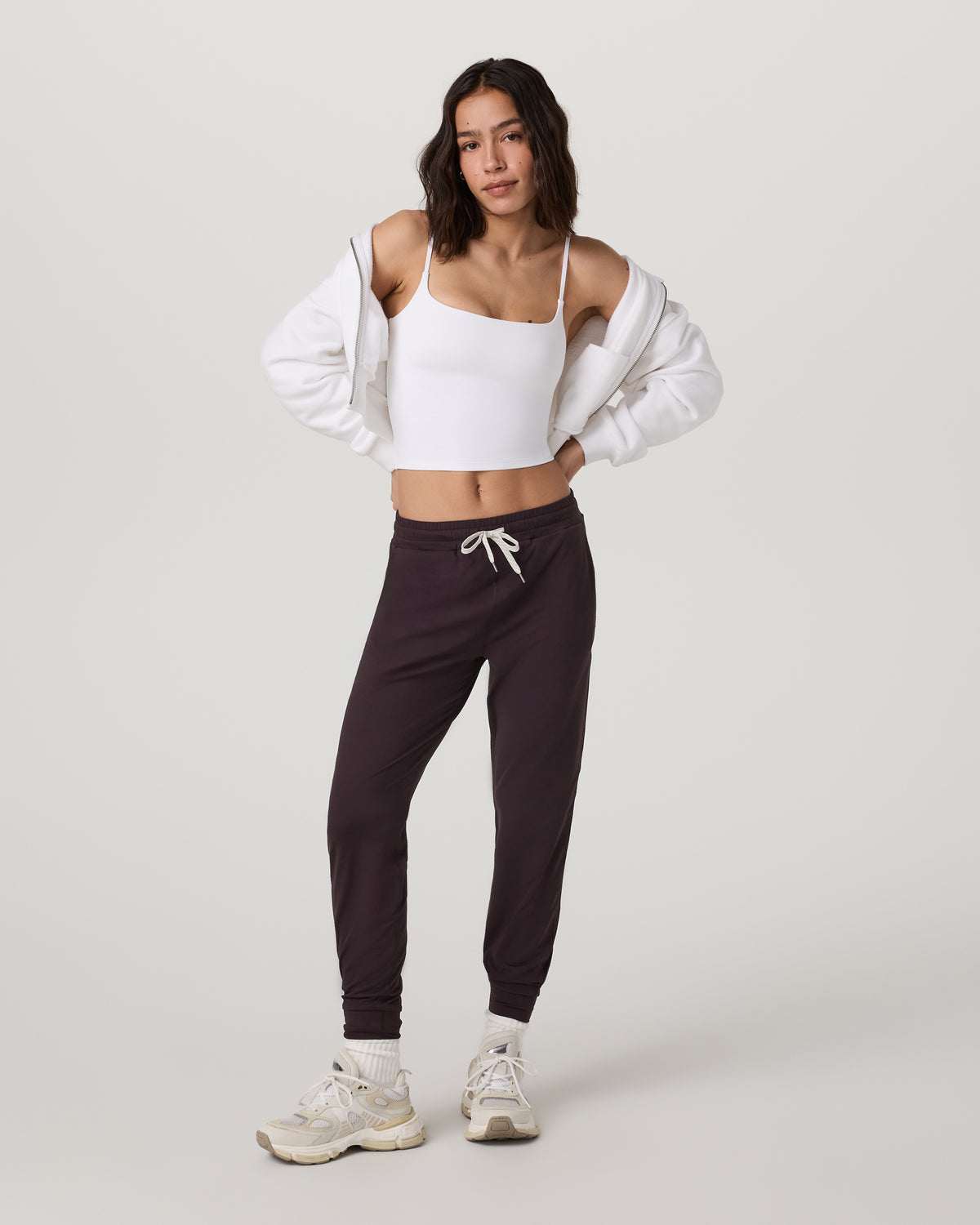 Performance Jogger - Long Women's Raisin Joggers | Vuori onsale - US 9444