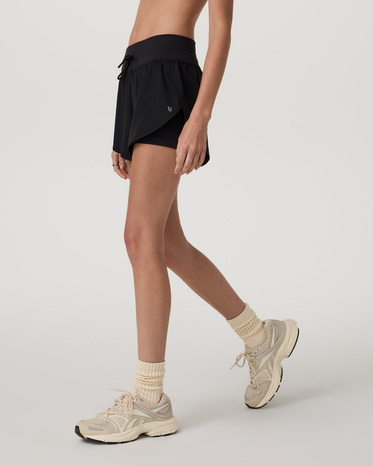 Daily Speed Short 2.5" Women's Black Fitness Shorts | Vuori shop - US 2724
