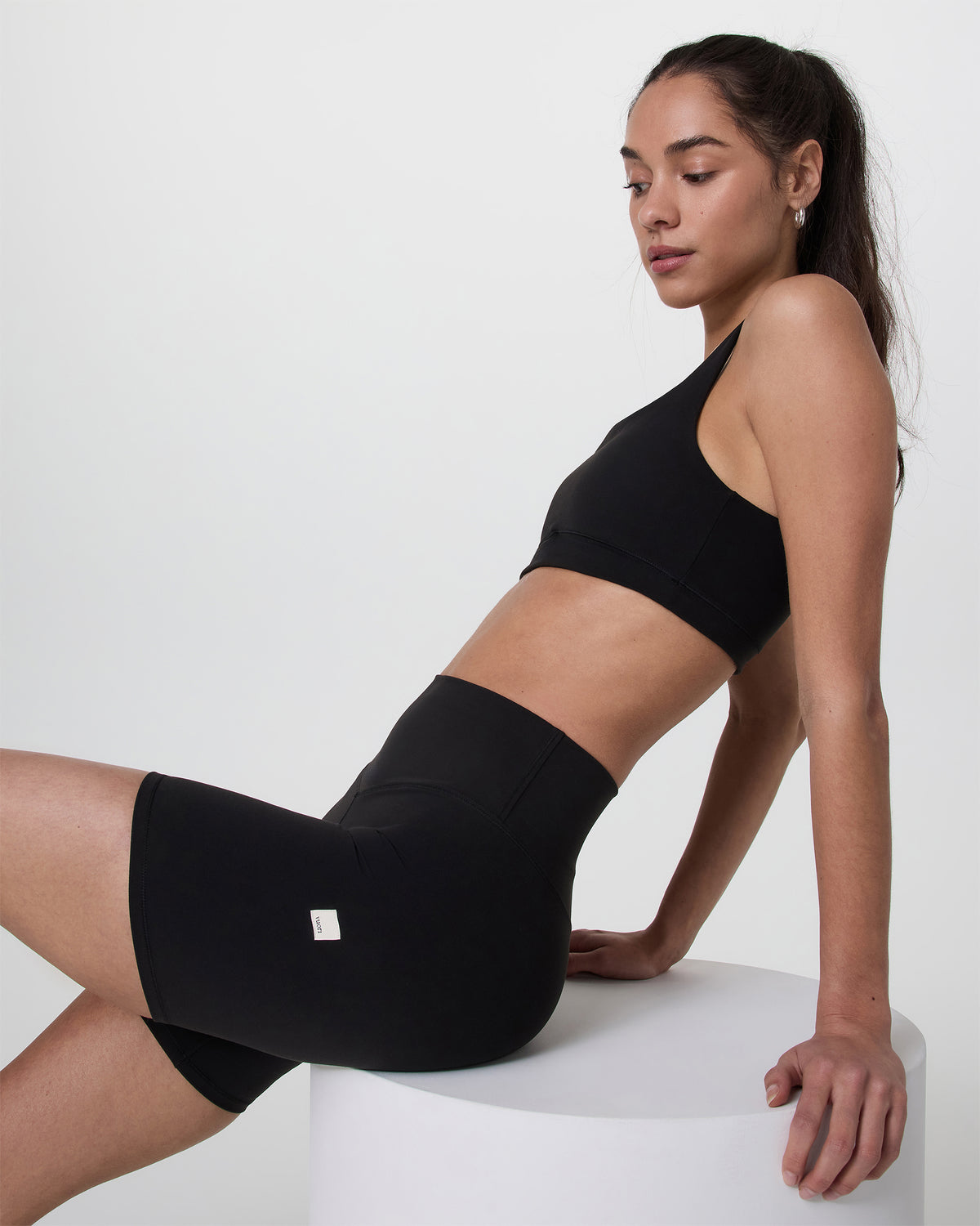 Vuori AllTheForm™ Short 6" Black | Vuori discount - US 9155