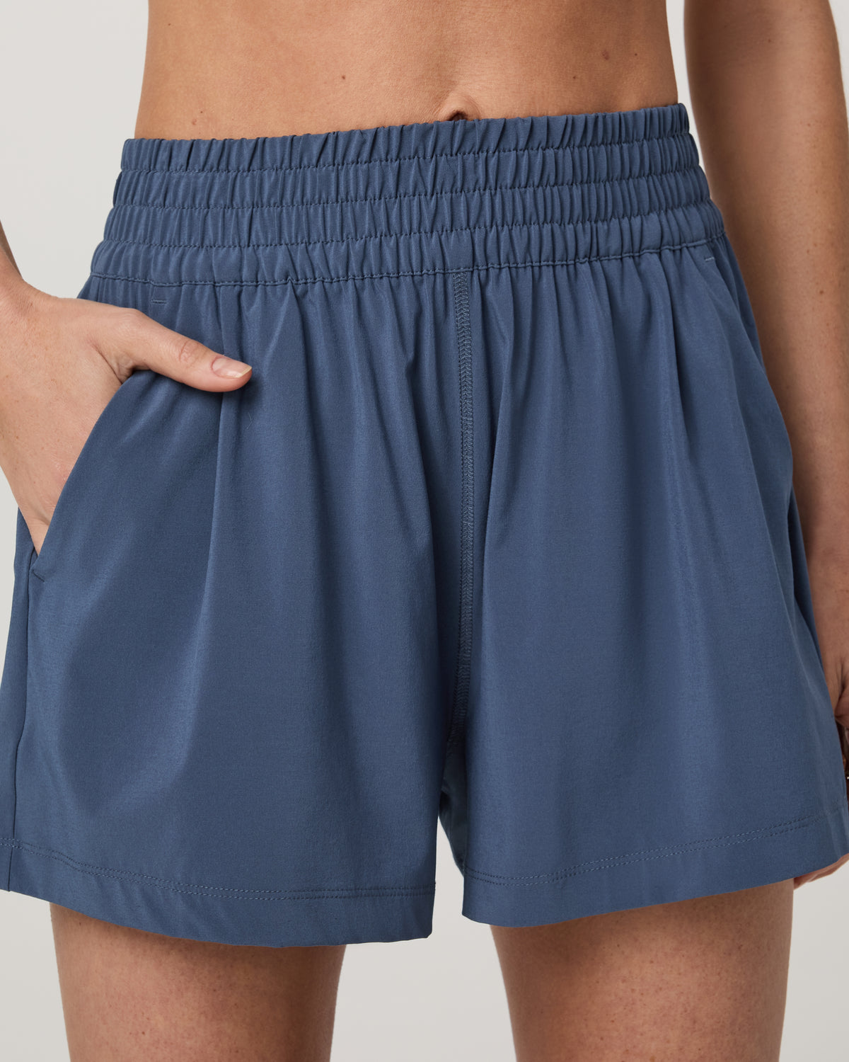 Villa Short Women's Azure Lightweight Shorts | Vuori onsale - US 6624