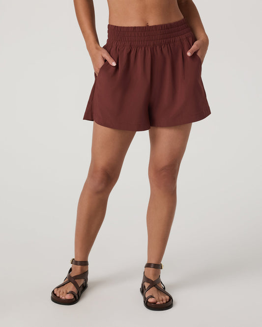 Villa Short Women's Burnt Sienna Contemporary Shorts | Vuori sale - US 7320