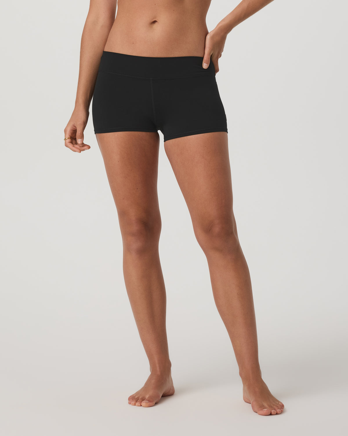 Vuori AllTheFeels™ LR Shorty Women's Black Shorts | Vuori for sale - US 5318