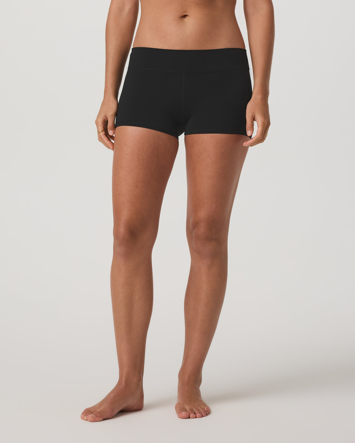 Vuori AllTheFeels™ LR Shorty Women's Black Shorts | Vuori for sale - US 5318