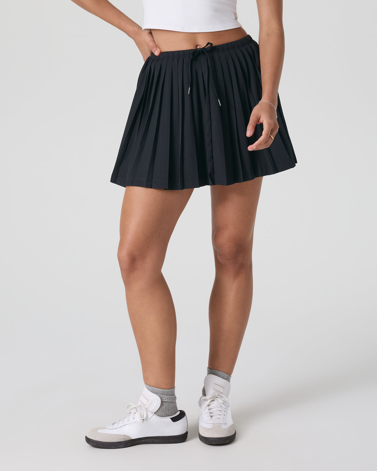 Clementine Pleated Skirt 15" Black | Vuori onsale - US 7276