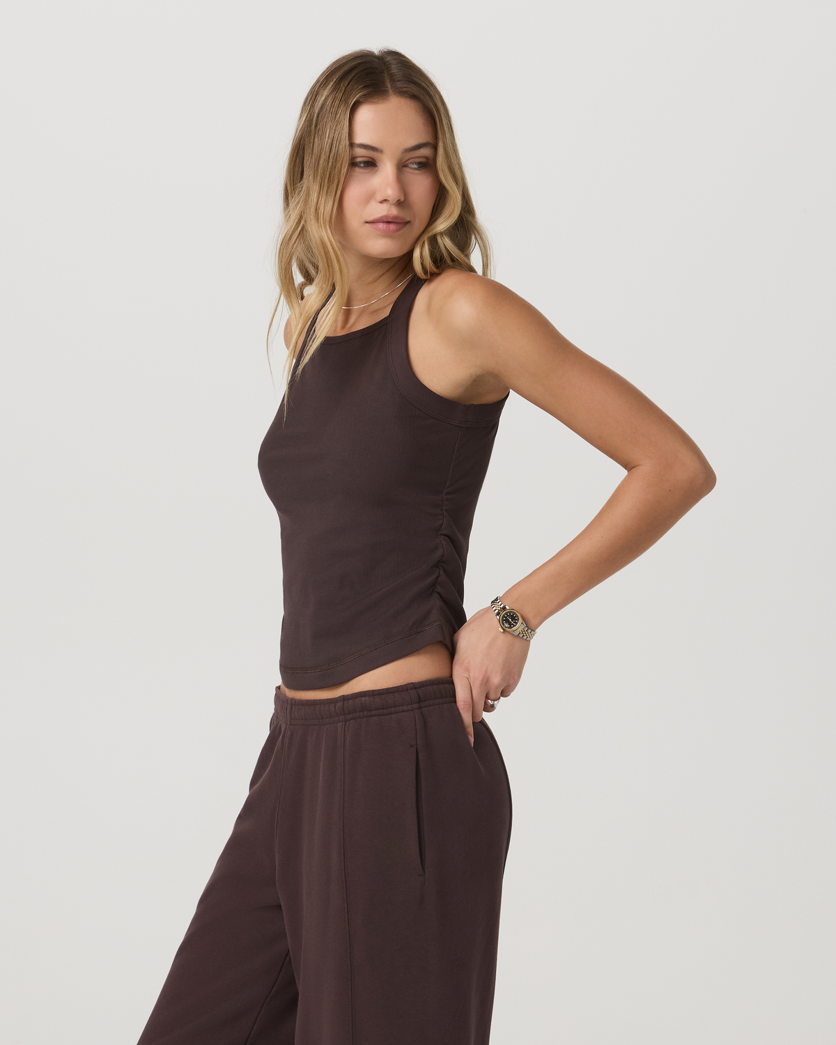 Pose Cooper Tank Women's French Roast Tank Top | Vuori onsale - US 7561