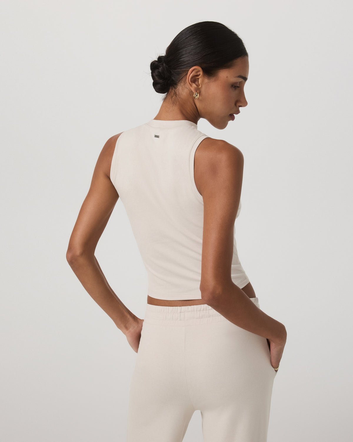Halo Muscle Tank Women's Ecru Heather Tank Top | Vuori outlet - US 8718