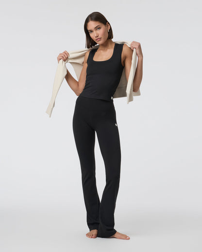 Halo Essential Scoop Tank Solid Black | Vuori online - US 8040