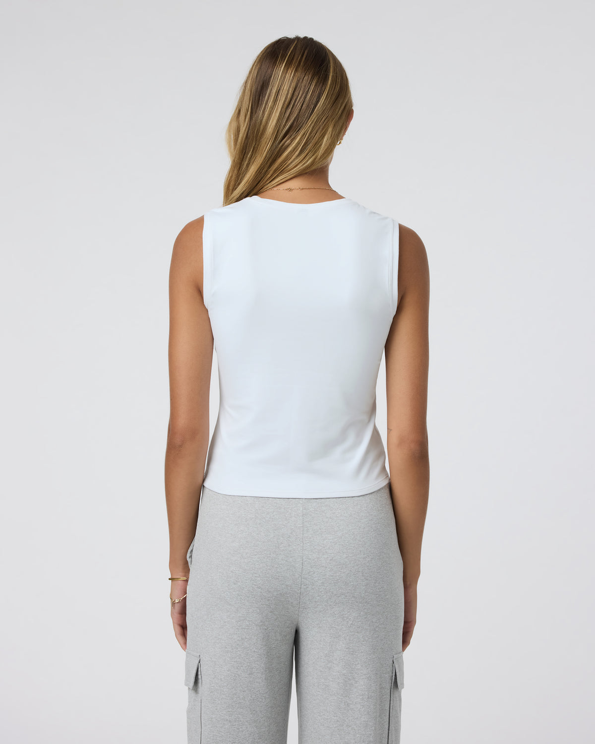 Halo Essential Scoop Tank White | Vuori discount - US 7146
