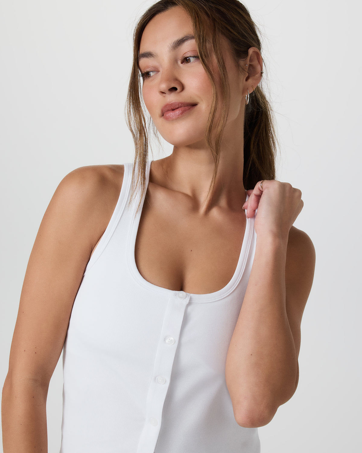 Pose Cardigan Tank White | Vuori onsale - US 1495