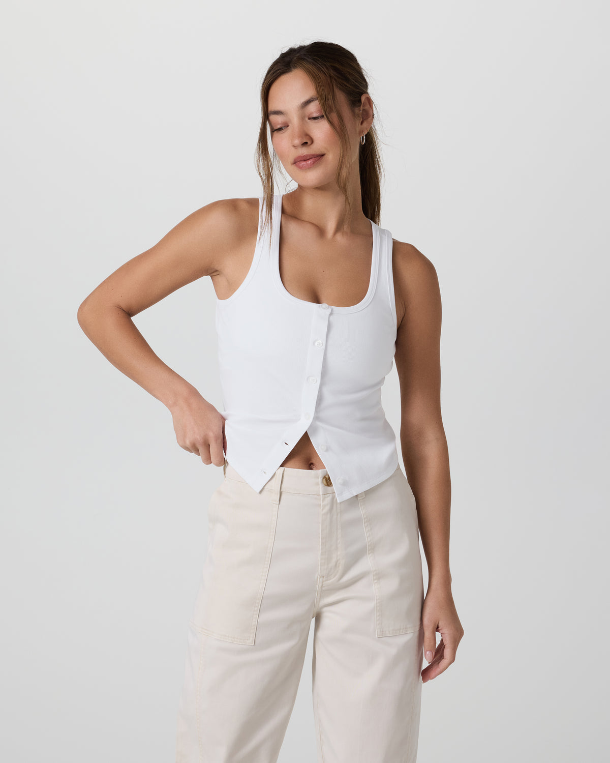 Pose Cardigan Tank White | Vuori onsale - US 1495