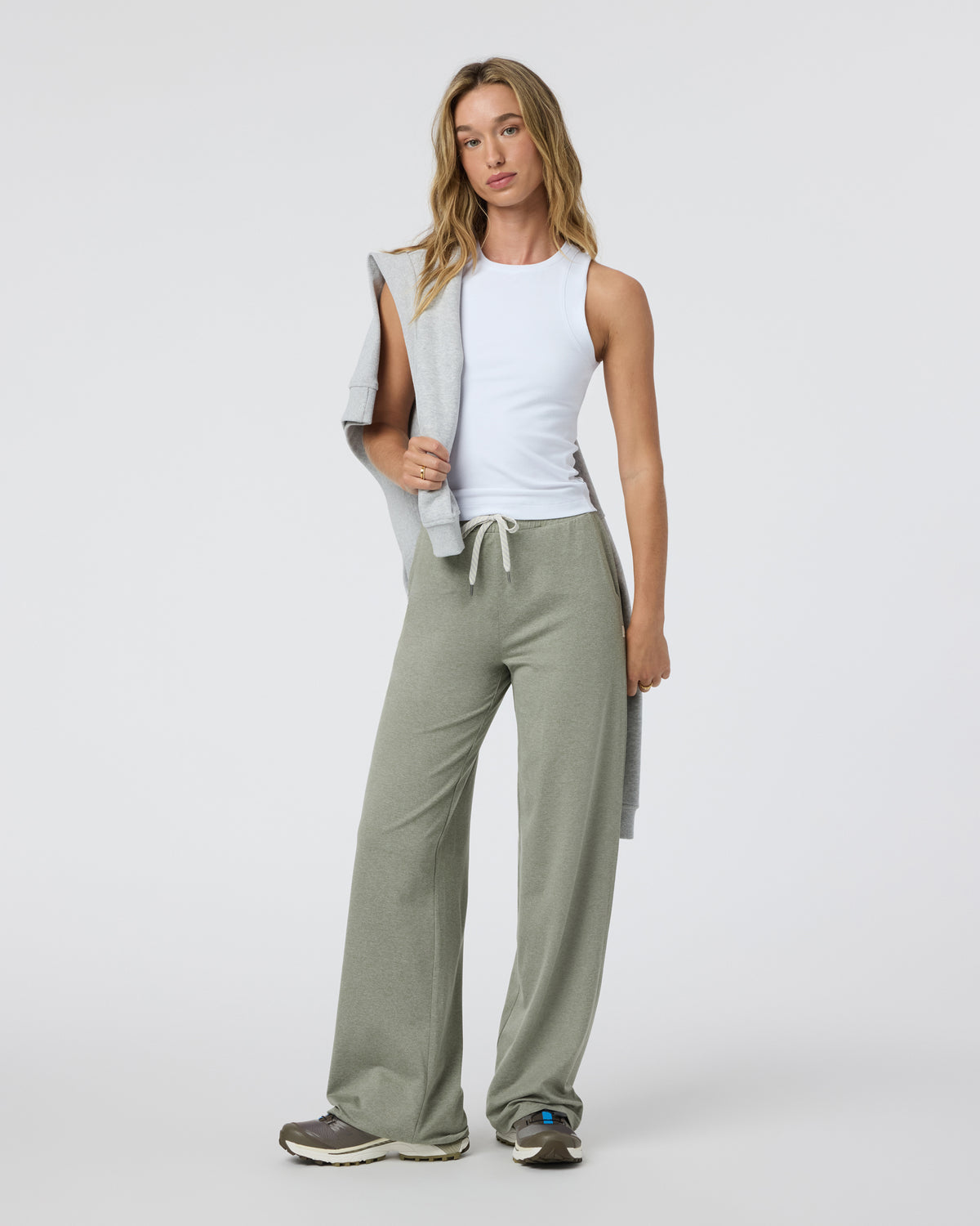 Pose Modern Tank White | Vuori sale - US 7352