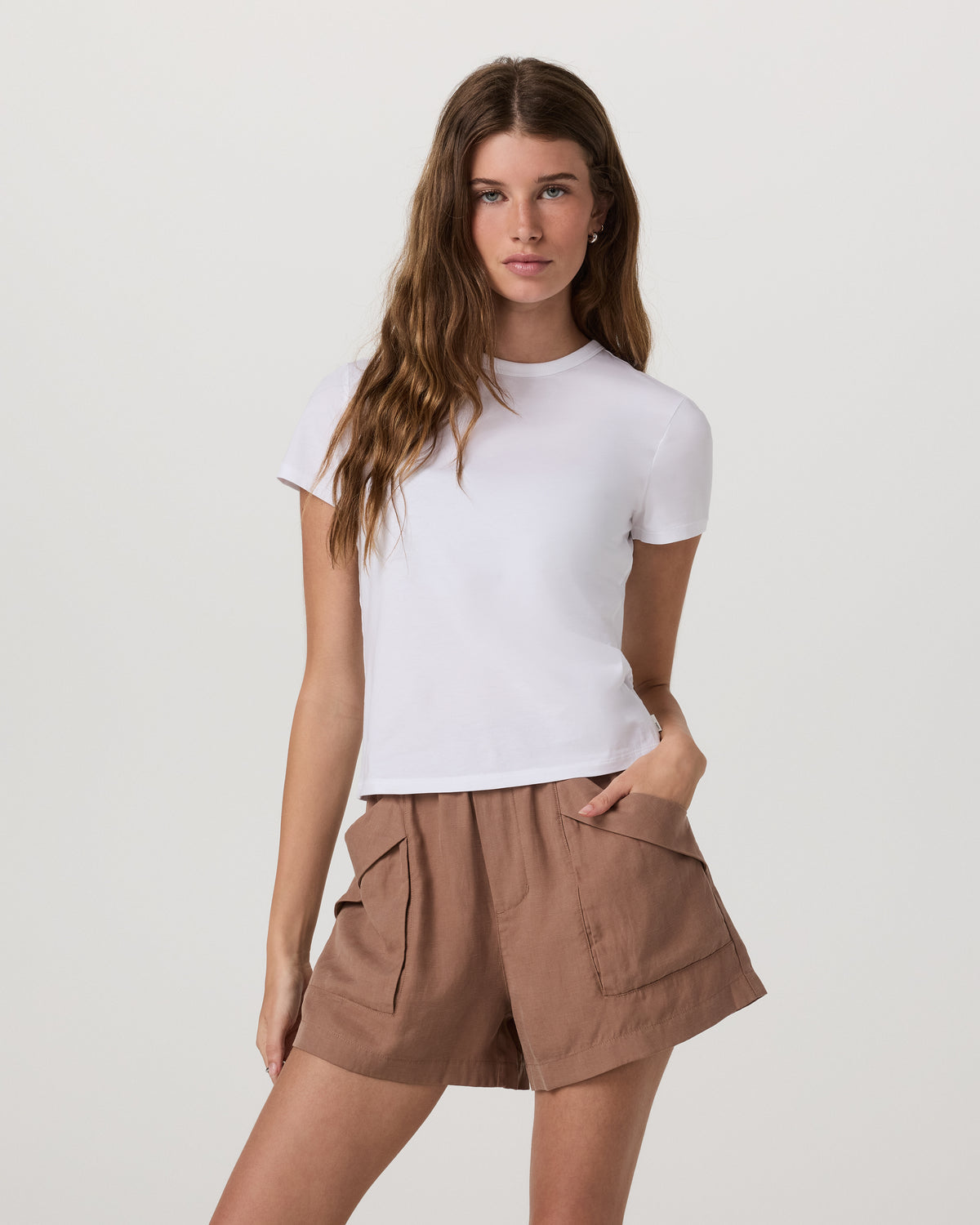 Short Sleeve Feather Classic Tee Women's White T-Shirt | Vuori outlet - US 7704