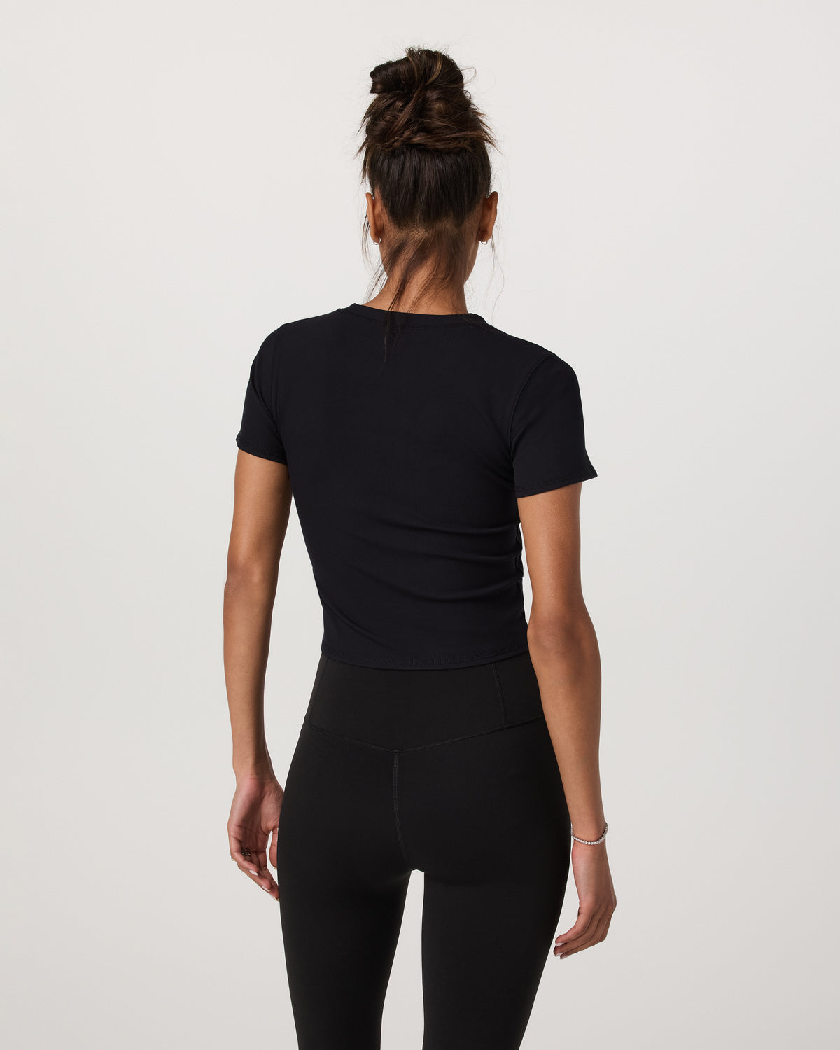 Pose Fitted Tee Women's Black Fitted Shirt | Vuori shop - US 2457