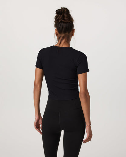 Pose Fitted Tee Women's Black Fitted Shirt | Vuori shop - US 2457