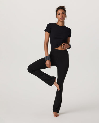 Pose Fitted Tee Women's Black Fitted Shirt | Vuori shop - US 2457