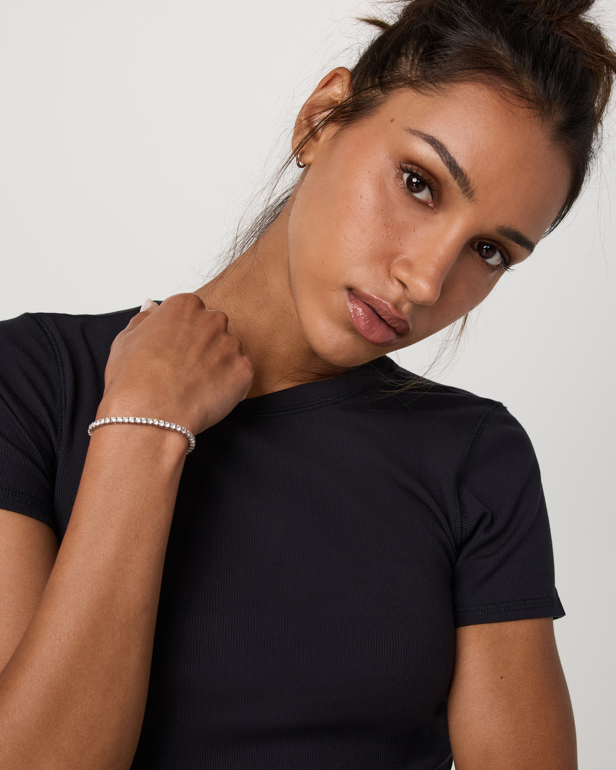 Pose Fitted Tee Women's Black Fitted Shirt | Vuori shop - US 2457