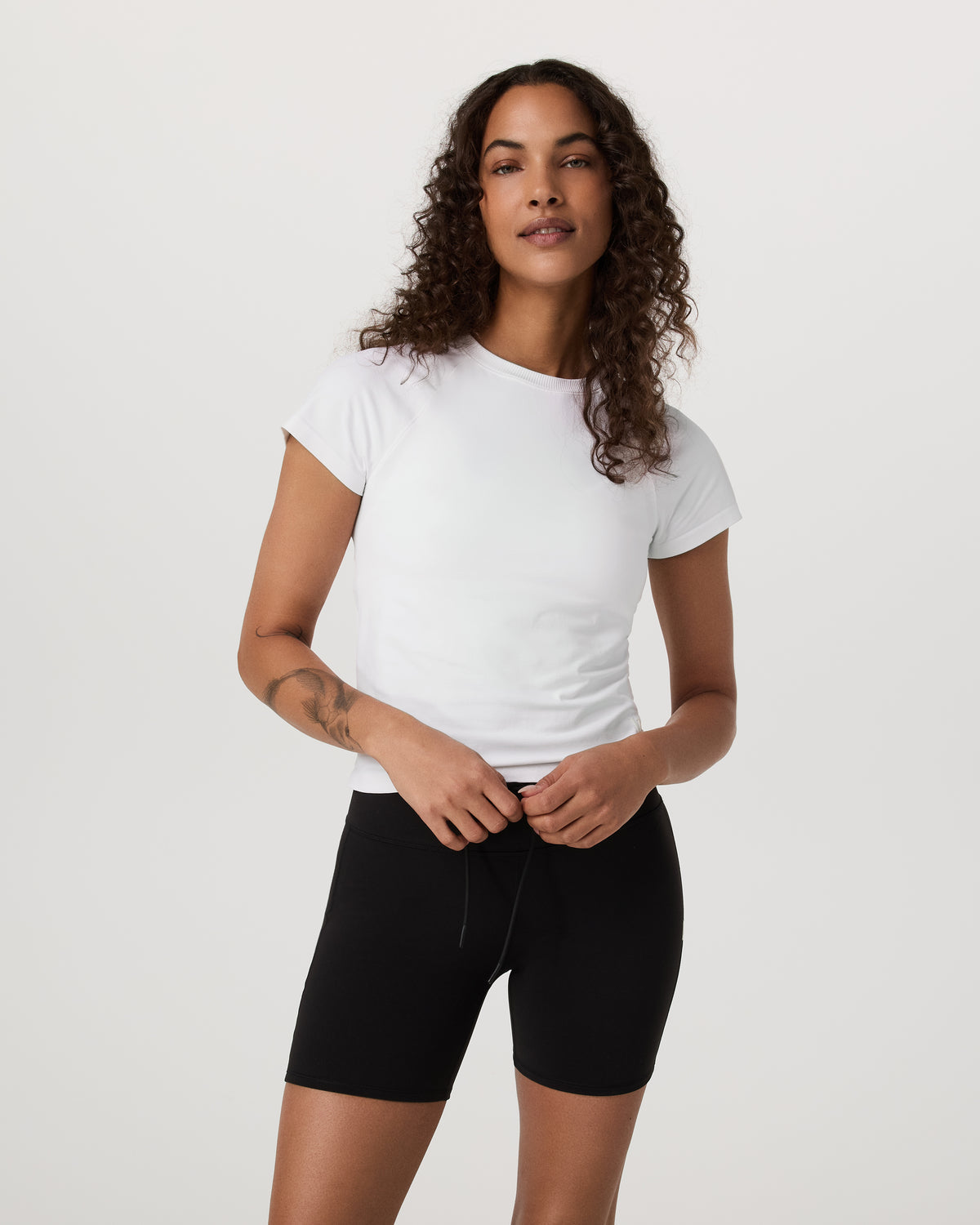 Short Sleeve Seamless Surge Tee White | Vuori onsale - US 6763