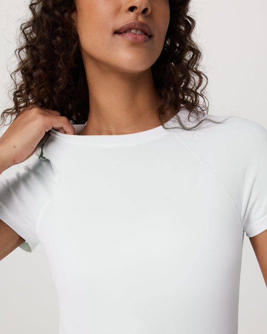 Short Sleeve Seamless Surge Tee White | Vuori onsale - US 6763