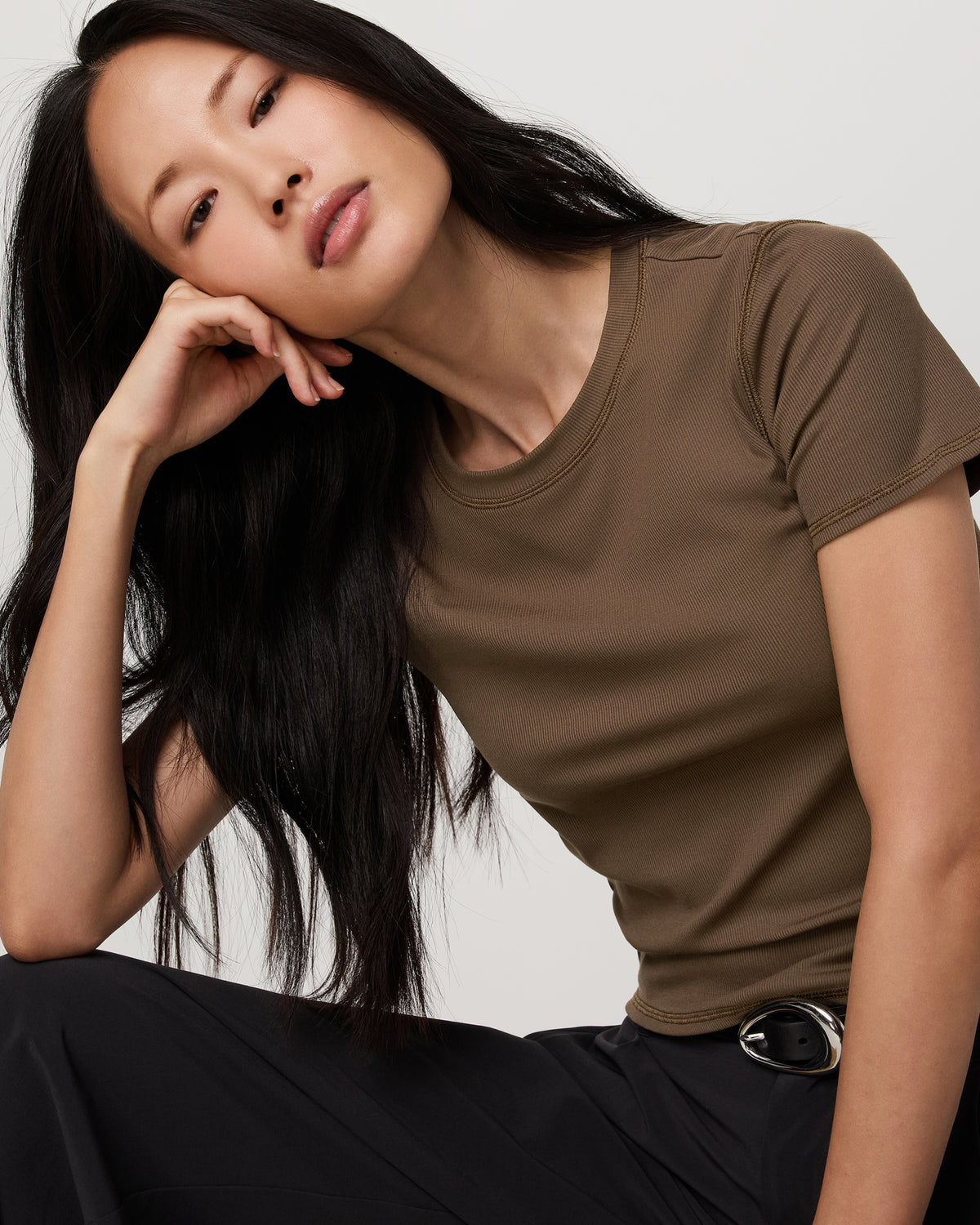 Pose Fitted Tee Women's Espresso T-Shirt | Vuori shop - US 7419