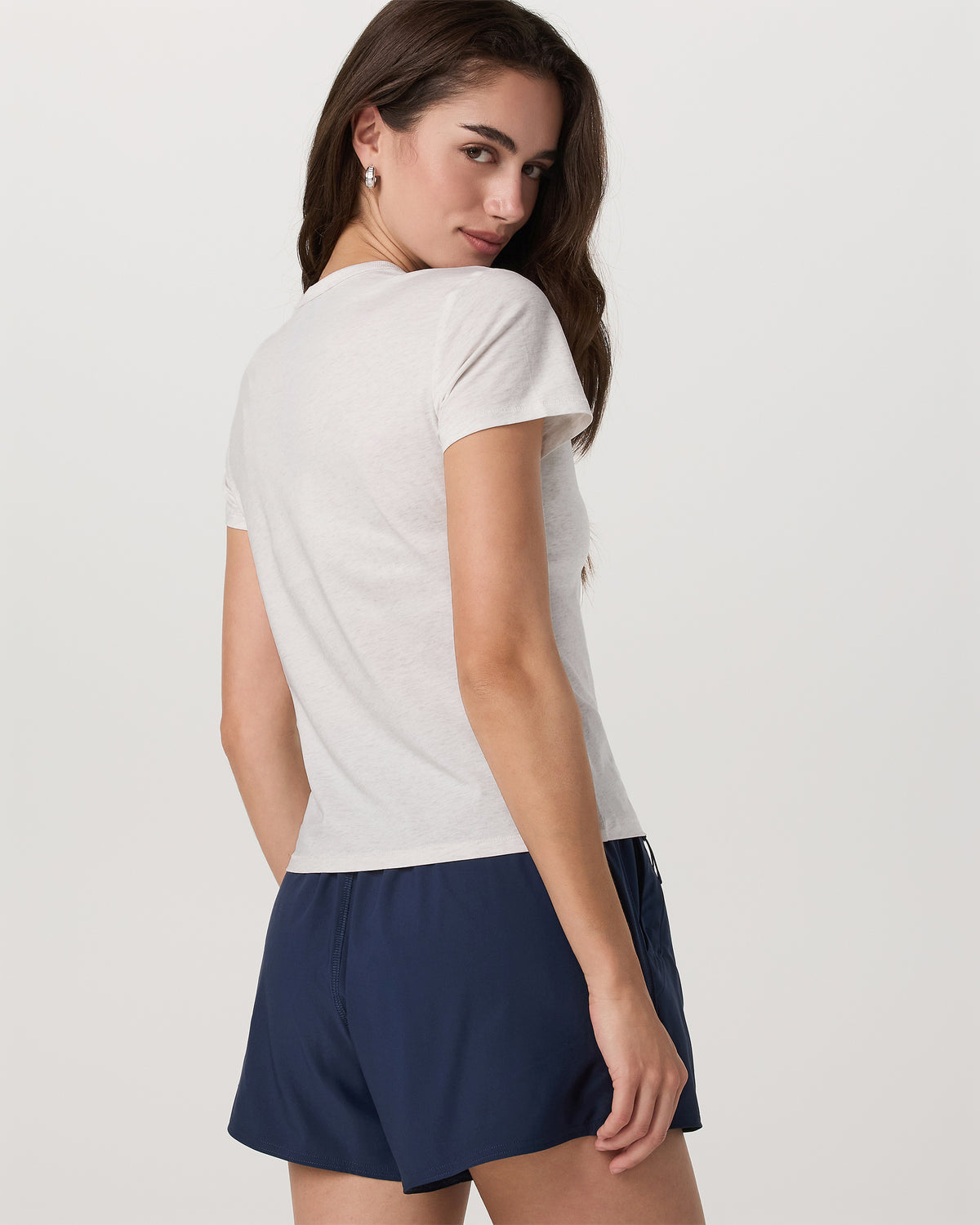 Short Sleeve Feather Classic Tee White Heather T-Shirt | Vuori online - US 9266