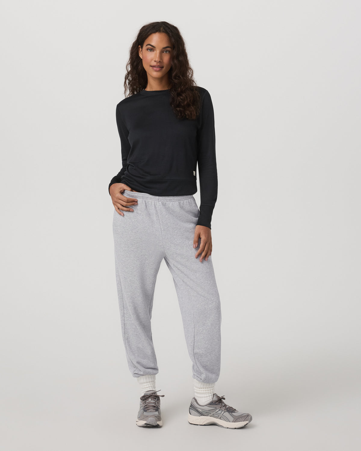 Daydream Crew Lightweight Black Long Sleeve Shirt | Vuori shop - US 9284