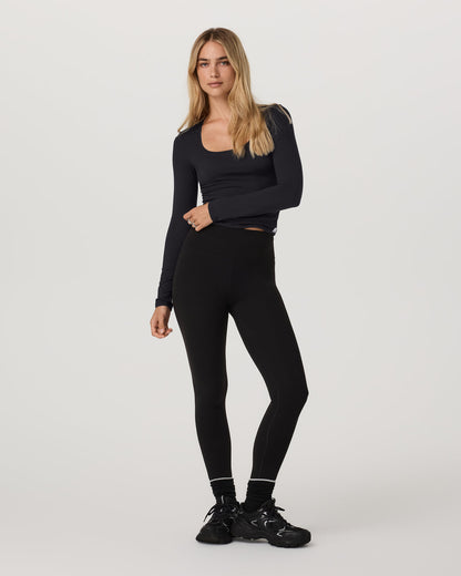 Women's Long Sleeve Halo Essential Scoop Solid Black | Vuori outlet - US 2269