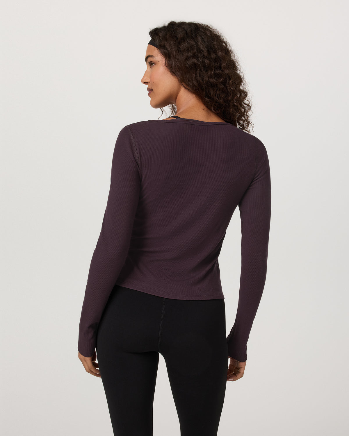 Long Sleeve Cove Ultra Scoop Women's Raisin Shirt | Vuori online - US 5011