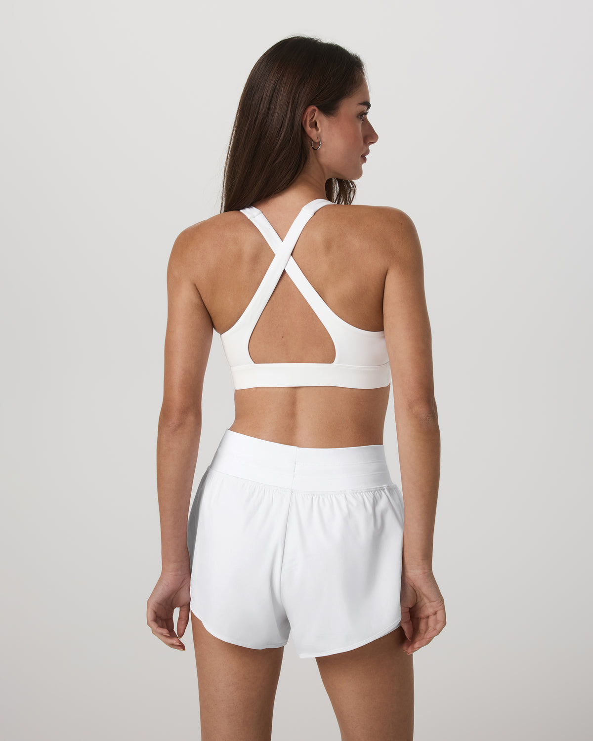 Daily Form Bra Women's White Racerback Sports Bra | Vuori online - US 5811