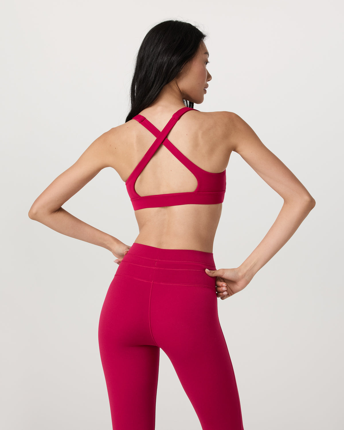 Daily Form Bra Women's Strawberry Sports Bra | Vuori onsale - US 4353