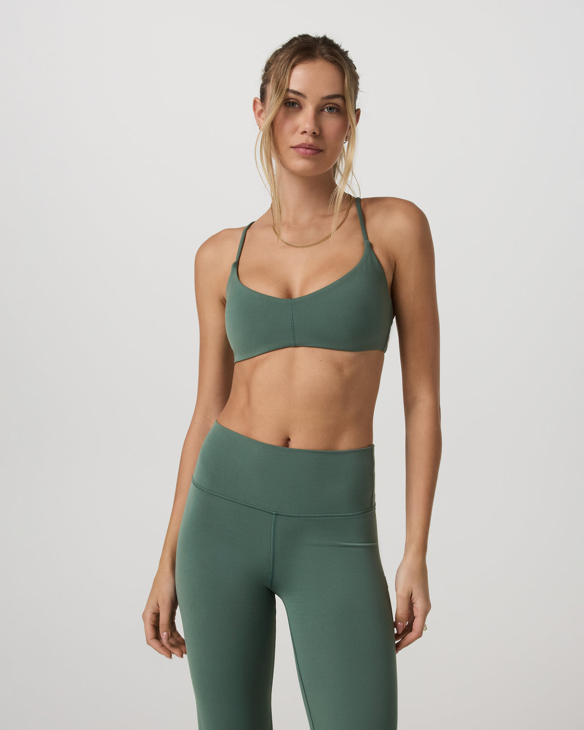 Vuori AllTheFeels™ Strappy Back Bra Women's Agate Green Bra | Vuori outlet - US 5191