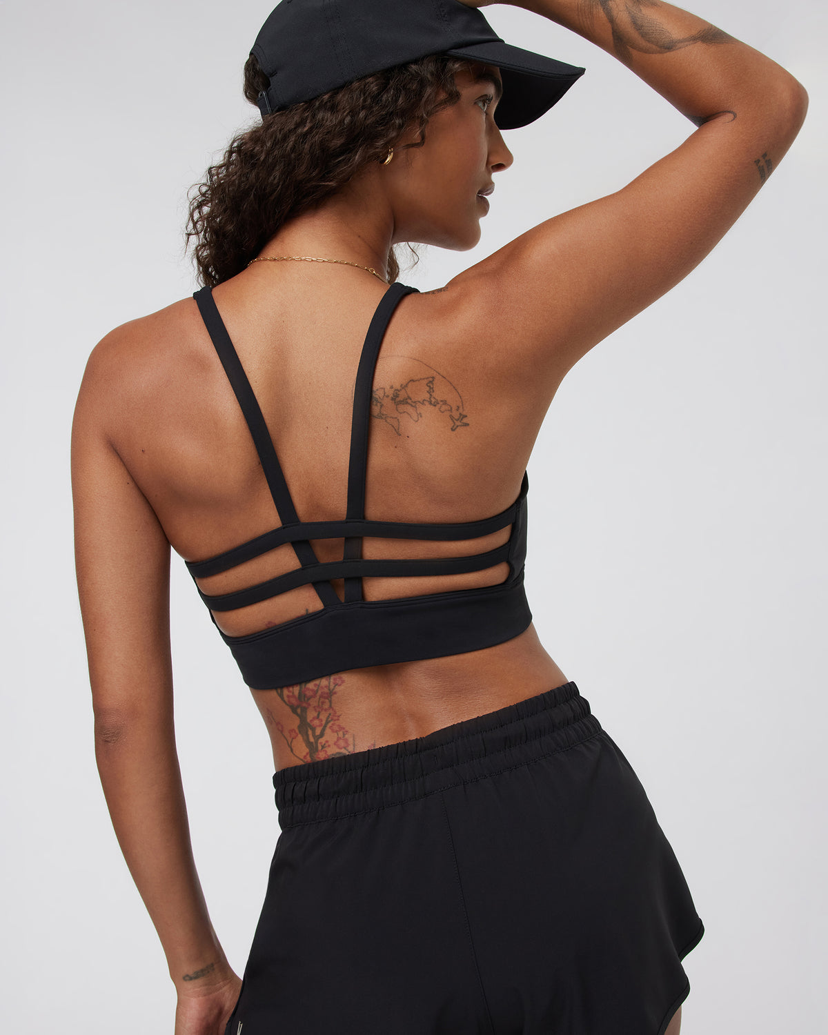 Yosemite Longline Bra Black Strappy Sports Bra | Vuori onsale - US 4630