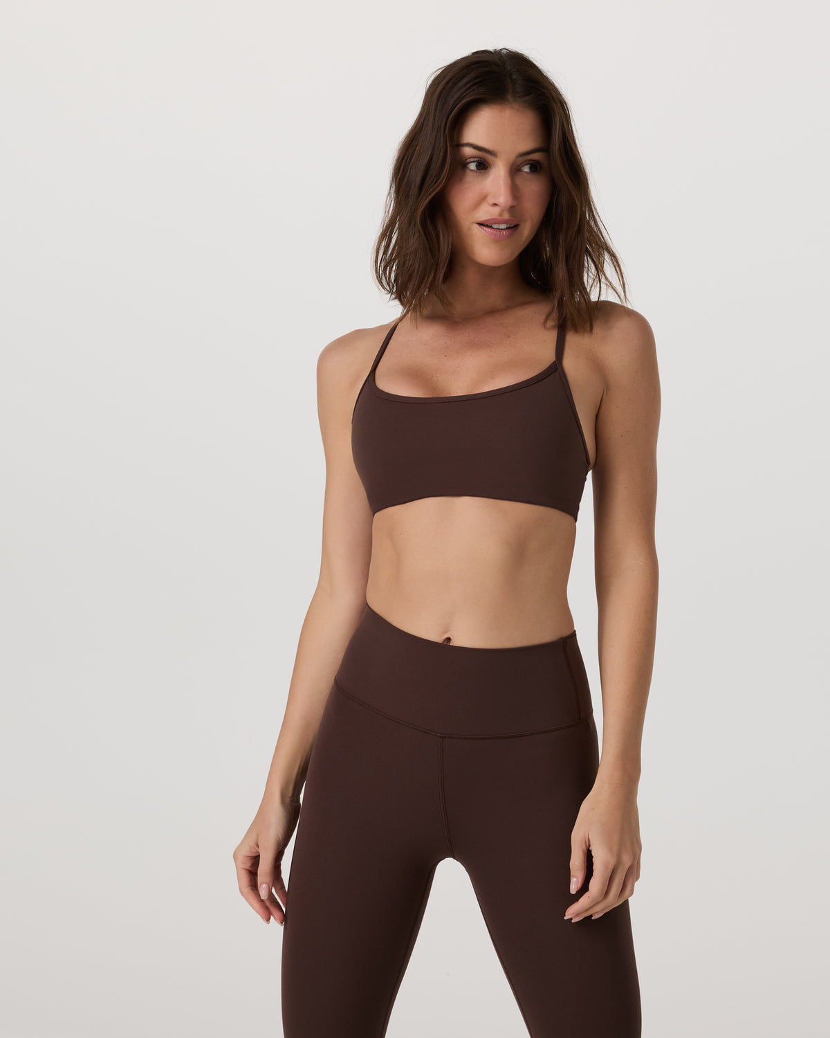 Vuori AllTheFeels™ Bra Java Sports Bra | Vuori online - US 3086