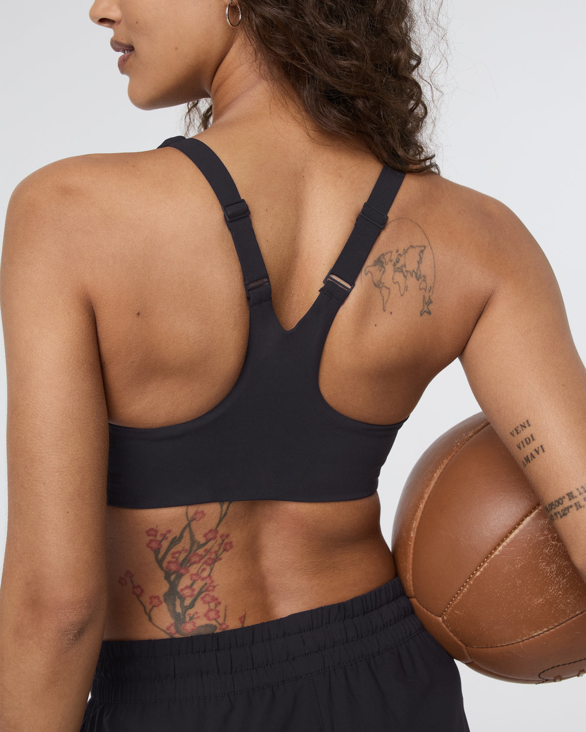 Dynamic Bra Black Medium Support Sports Bra | Vuori sale - US 7594